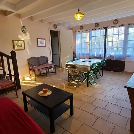 Spacious House Near The Casa vacanze